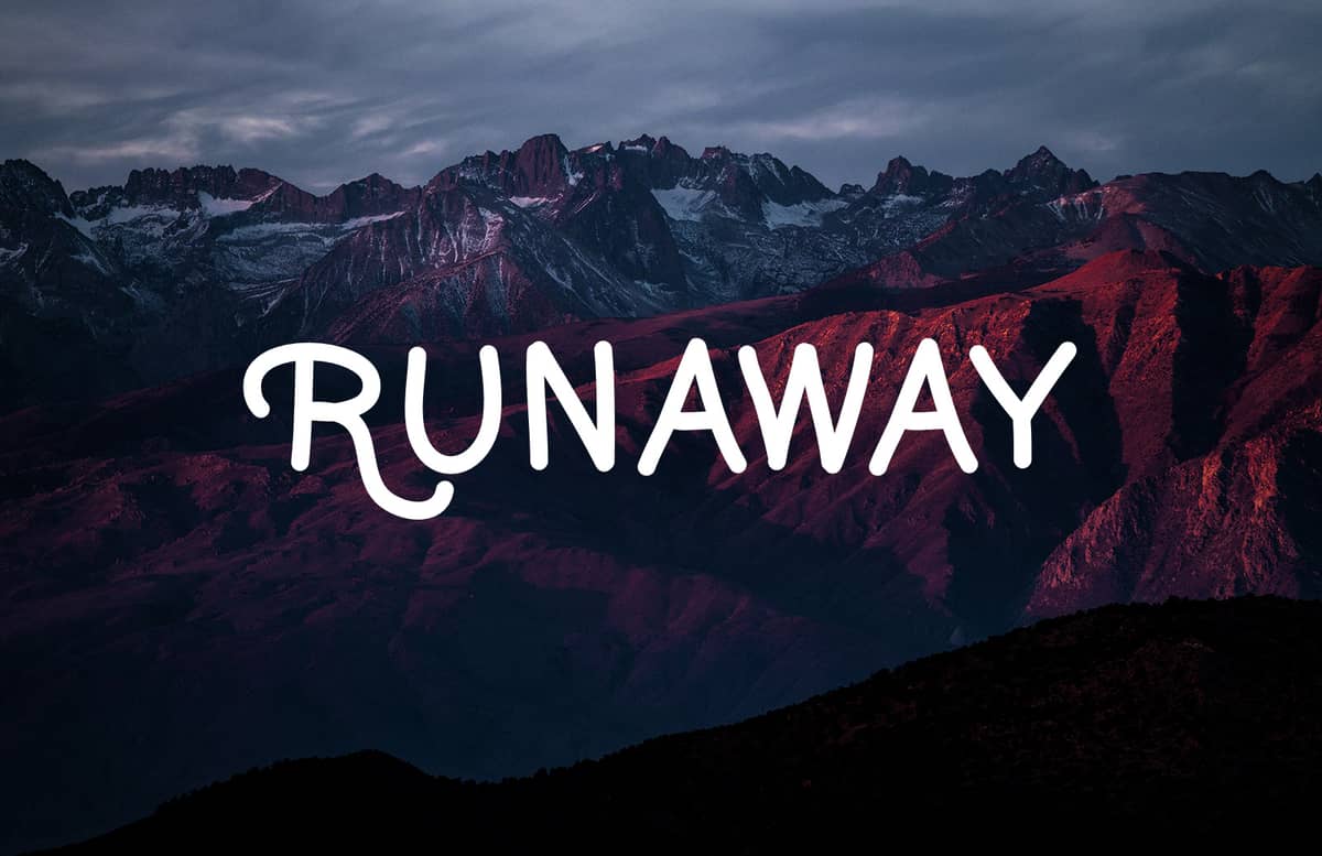 Runaway  Handrwritten  Font  Preview 1